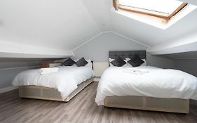 Modern Apartment In Liverpool City Centre